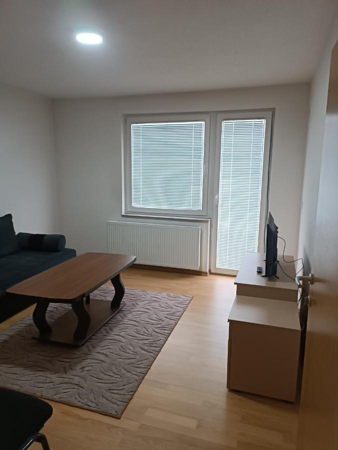 2Bdr Apt With Balcony With View- Free Parking Hotel Saraievo Exterior foto