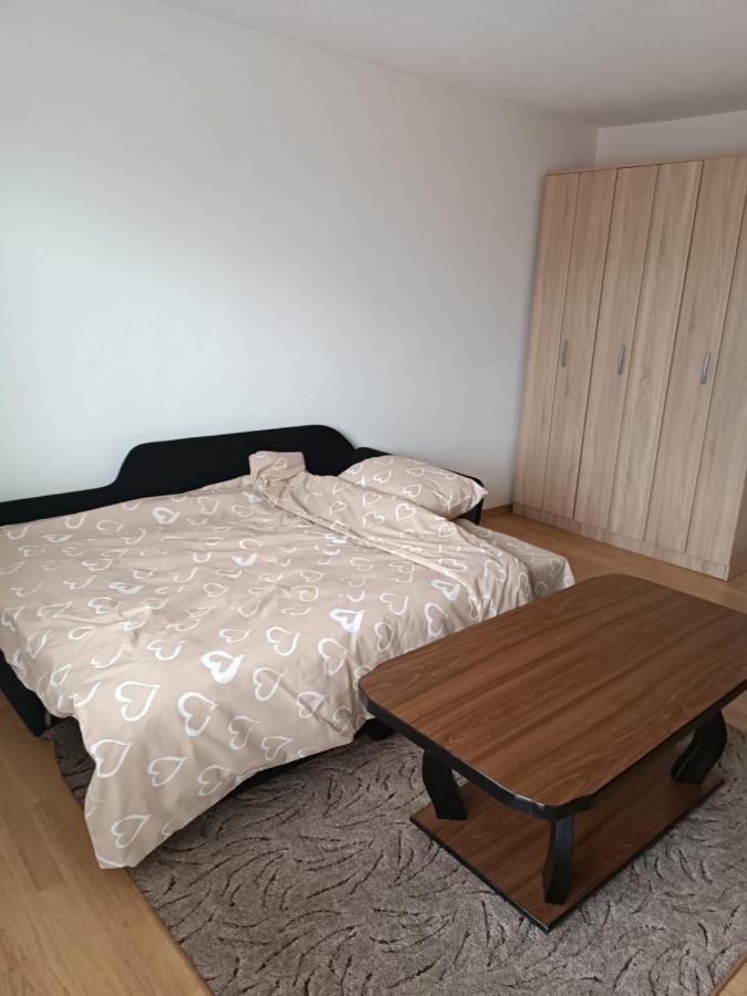 2Bdr Apt With Balcony With View- Free Parking Hotel Saraievo Exterior foto