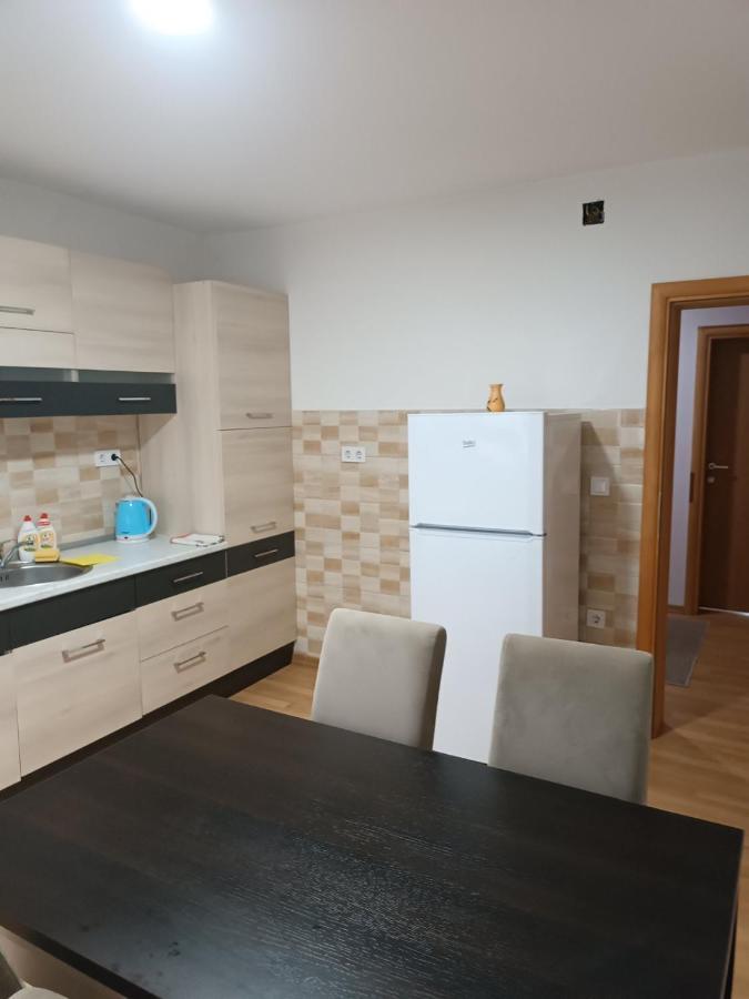 2Bdr Apt With Balcony With View- Free Parking Hotel Saraievo Exterior foto
