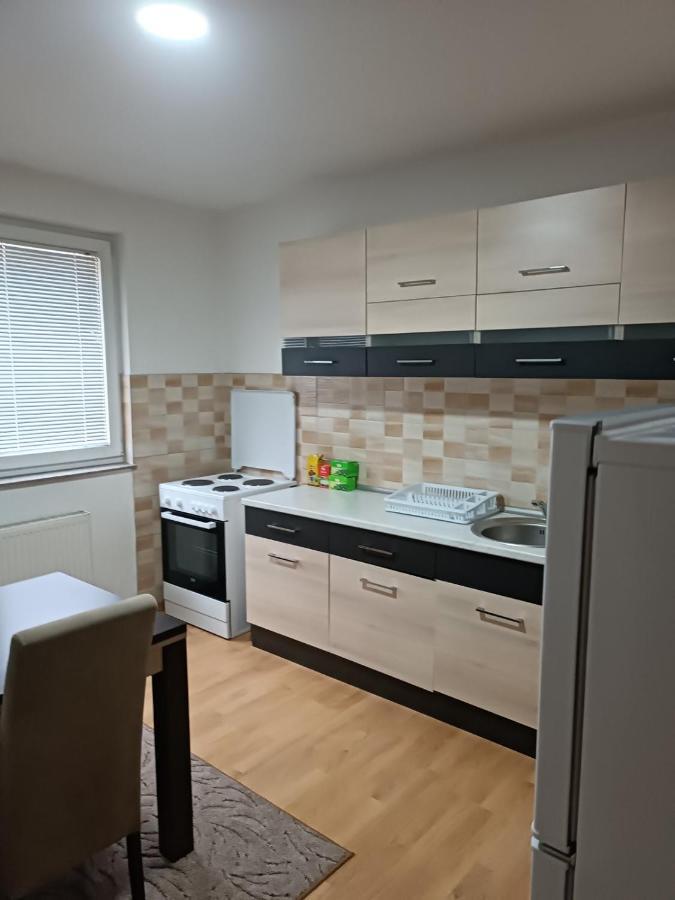 2Bdr Apt With Balcony With View- Free Parking Hotel Saraievo Exterior foto