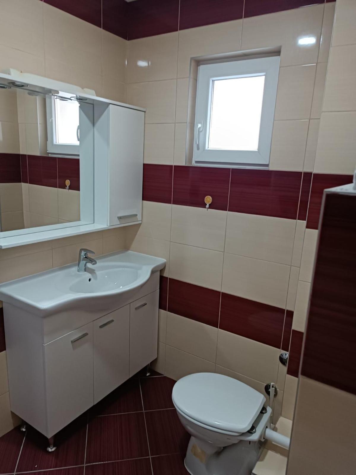 2Bdr Apt With Balcony With View- Free Parking Hotel Saraievo Exterior foto